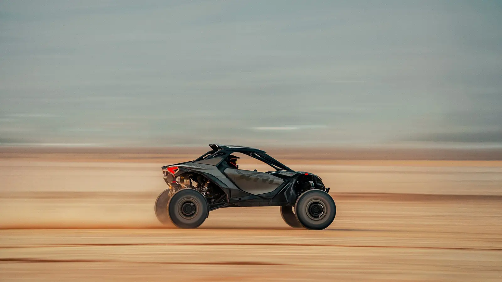 Can-Am Maverick R i terrängen