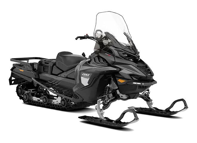 Lynx COMMANDER CORE 2027 i snön