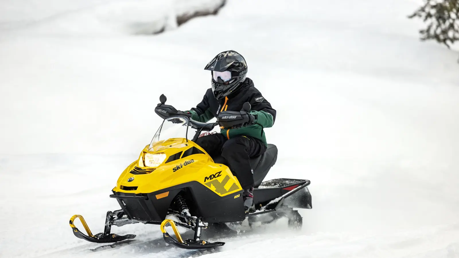 Ski-Doo MXZ 200 i terrängen