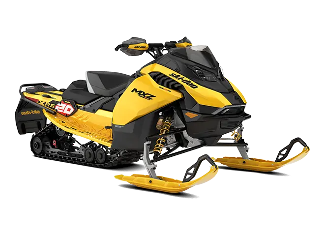 Ski-Doo MXZ X-RS with Competition Package 2027, snett framifrån